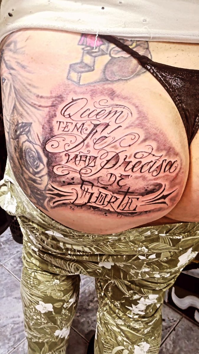 perolasancchys's tweet photo. 🙏 Quem tem Fé... Não precisa de Sorte.🍀
#newtatto #tattoo #transgata #cwb #tatuagens #bubum https://t.co/2ijOIIjDNW