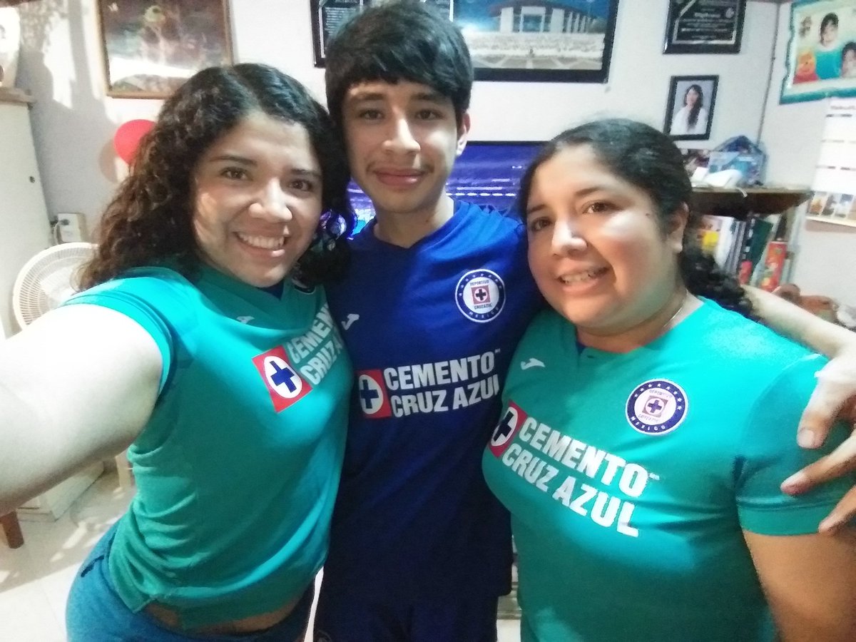 G3minnis91's tweet photo. Este es un día muy especial porque a pesar de lo duro que ha llegado a ser el camino no pude haber pedido mejor compañera, pese a las diferencias y similitudes 😂 eres de lo que más amo
Feliz Cumpleaños a mi gemela que no es mi gemela💖
Hermanas por casualidad amigas por elección https://t.co/vUsg7CDIy8