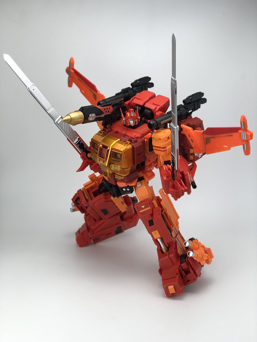fans_hobby's tweet image. Check out the colour sample of MB-11D Orange GOD ARMOUR - Super Combined Mode with MB-06D Orange POWER BASER! 

#fanshobby #thirdpartytransformers  #powerbaser #orangepowerbaser #orangegodarmour #masterforce #powermaster