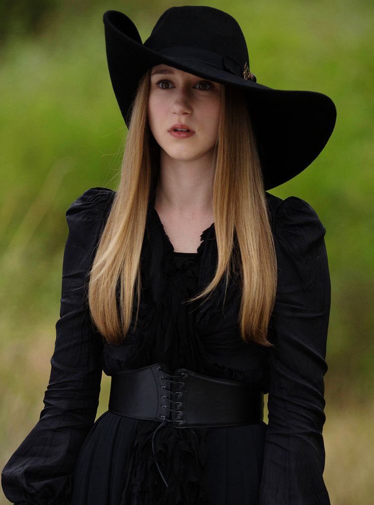 HAPPY BIRTHDAY TAISSA FARMIGA AAAA 