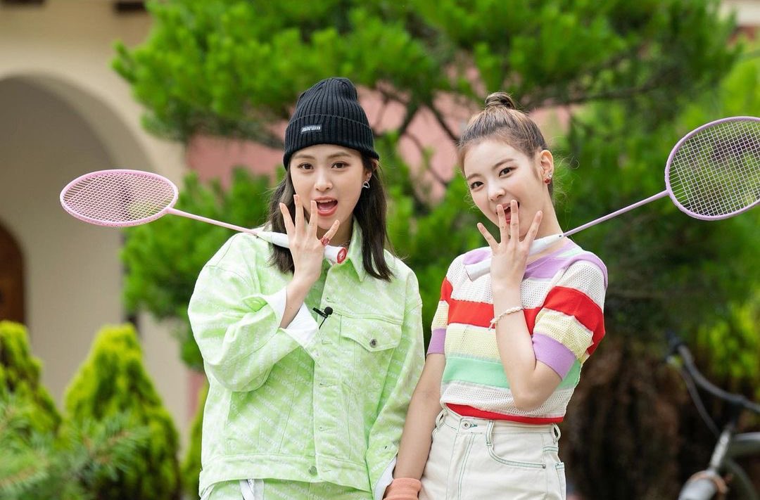 jiiszu's tweet photo. ㅤ
ㅤㅤㅤㅤ⎙↻Aline's upchar ✧・ﾟ｡↷
                          #아린시아의
ㅤ instagram update https://t.co/GIiufOIAqe