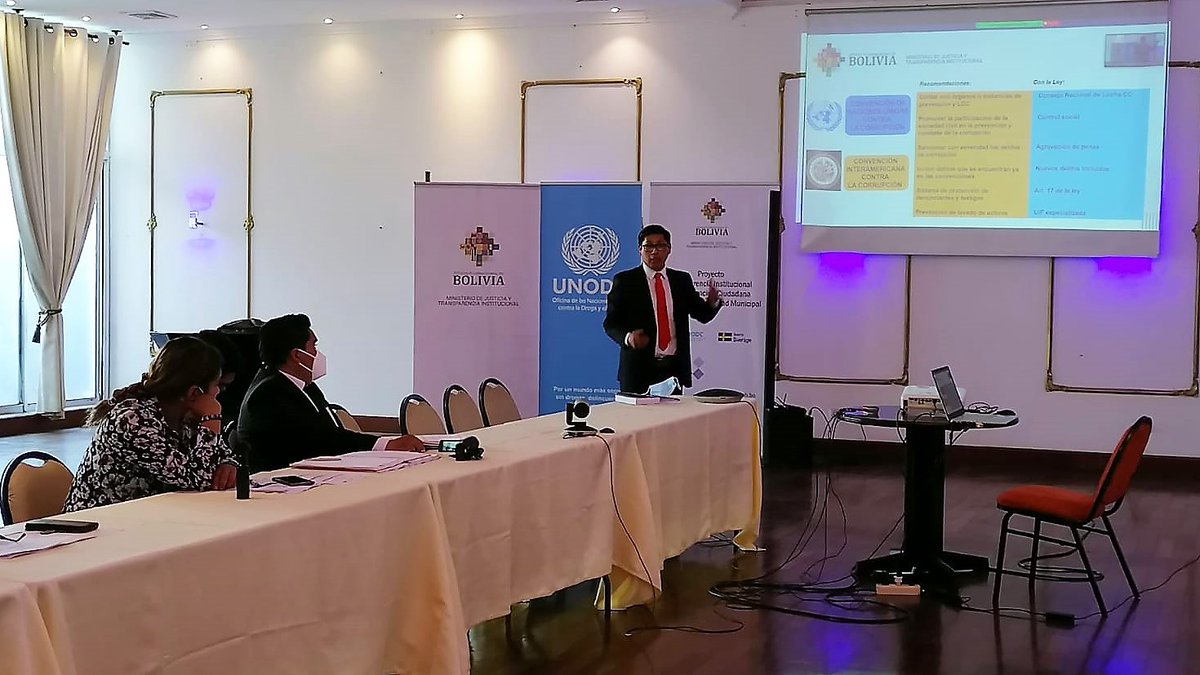 UNODCBolivia's tweet photo. With the support of the @SueciaEnLaPaz , @UNODCBolivia and the @MinJusticiaBol held the #virtual and #presential workshop on tools for the #prevention of #corruption where municipalities of #SantaCruz, #Beni, #Pando and #Oruro participated. https://t.co/vcooDOHR8e