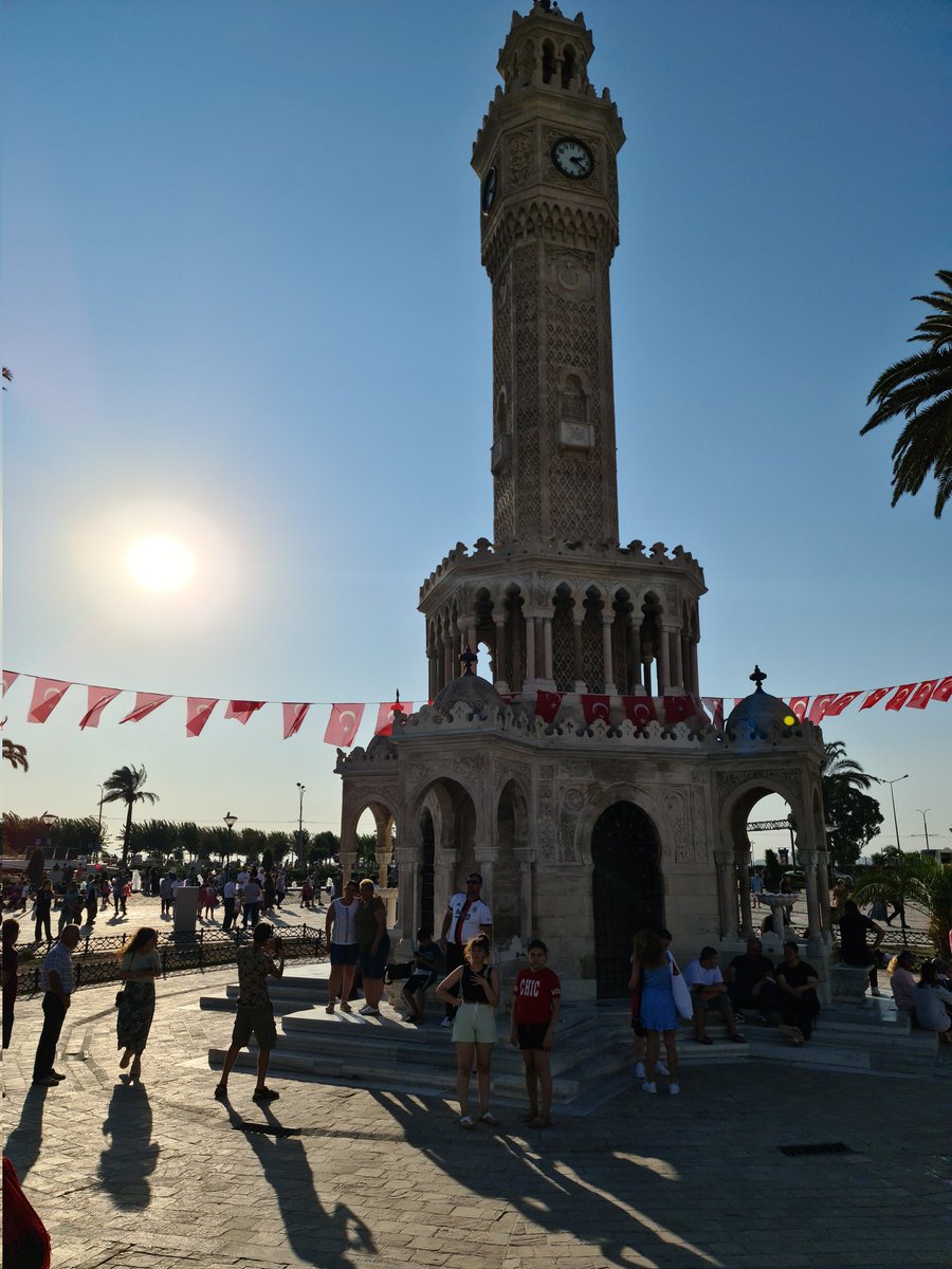 KGezmeler's tweet photo. Burası Neresi?
#Travel #kızkızagezmeler #kkg #onedio #girltogirl #girltogirltravel #orkid https://t.co/sVSgaoWdRG