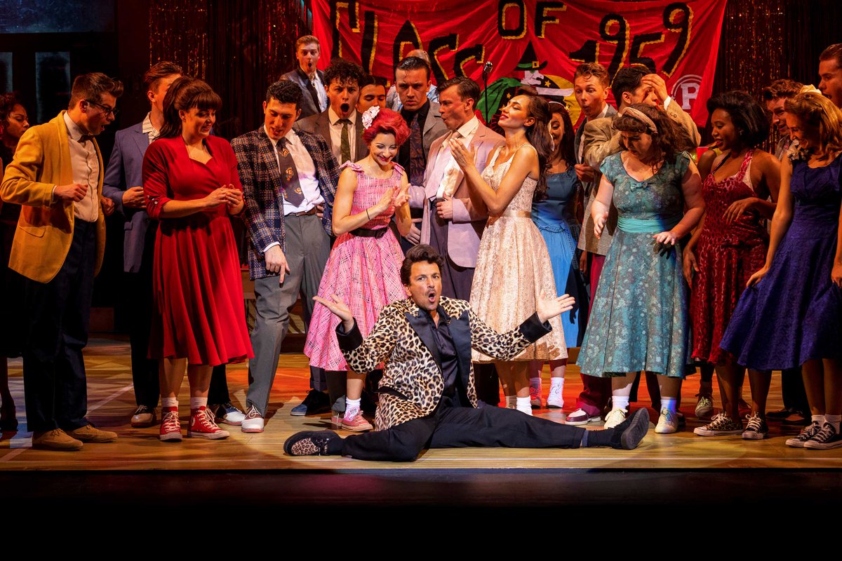 Photos: First look at new Grease tour with Peter Andre revealed whatsonstage.com/manchester-the…