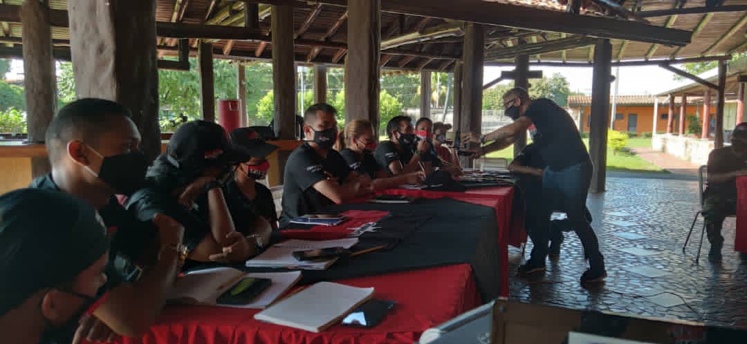 El <a href="/BloqLlanero_MRT/">BloqueLlaneroAmazonico_MRT</a> realiza encuentro de  #Comunicacion y conforma 04 diferentes mesas de trabajo, para lograr una buena #ComunicacionRebelde en esta nueva #EraRebelde