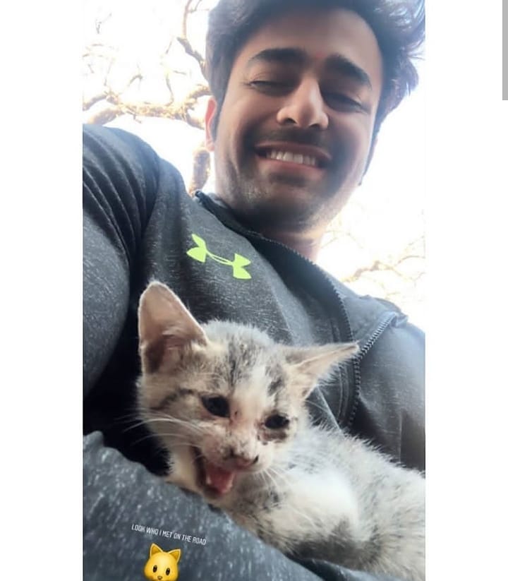 pooja___27's tweet photo. he is so special because he kept his humanity and humility in the face of immense success his incredible talent and compassion go hand in hand in him, when most times they are at odds in others.pure soul &amp; kind heart Most down to earth person an angel @pearlvpuri 
#PearlVPuri https://t.co/q94AGFs6JG