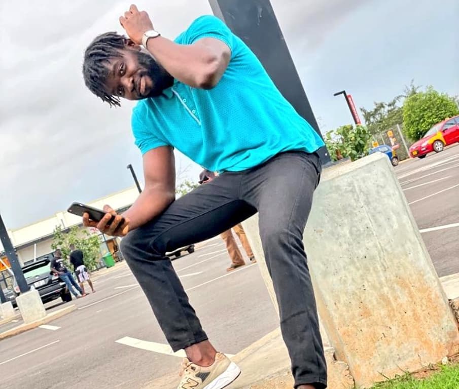 Y979FM's tweet image. 🎵 N O W    P L A Y I N G 

" Badd Man “ by @DjEdita &amp;amp; @AbideenDis

🔛 #TheDrYve 🚕🚗

W/ 🎤 @PmDePresenter x 
🎧@DjEdita × 💻 @IamMoAgyeman

#TerrificTalentTuesday  
#YTadiT10