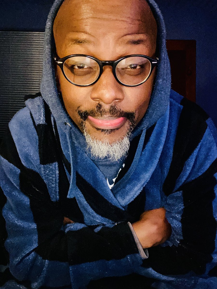 MorerianeTebogo's tweet photo. we hide the anxiety and depression very well. its  a constant battle, but we always rise up. #38andbeyond https://t.co/6P1eQ5l9TV