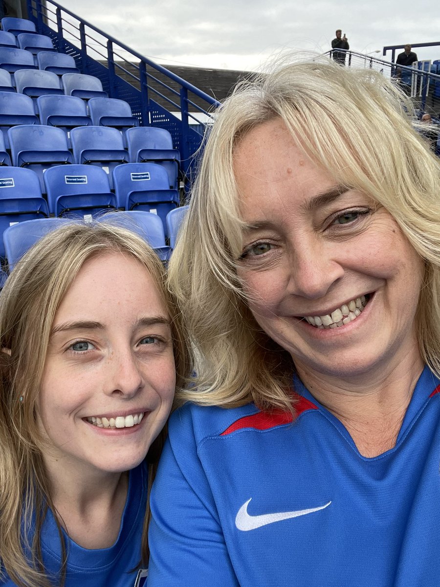 ColleenGraceCS's tweet photo. #pompeylive #Frattonlive #pompey https://t.co/Zs7V1ZO0S7