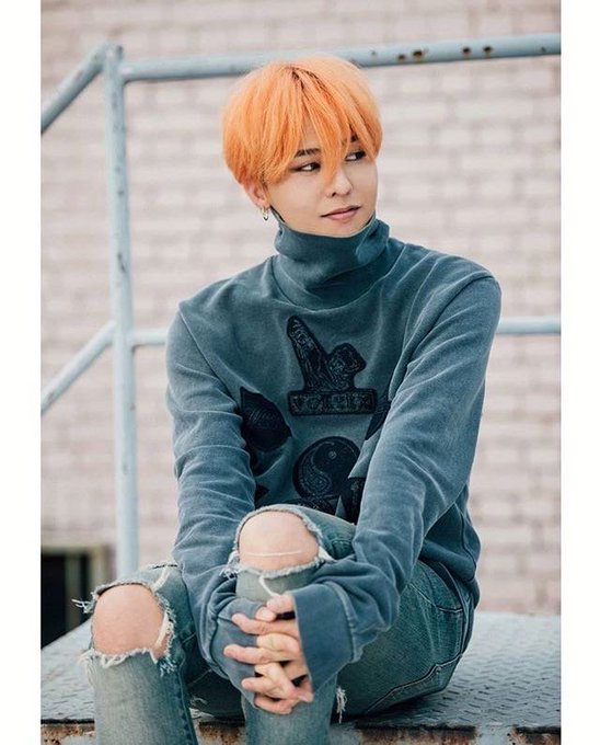 Happy G-Dragon Day!!! 33/34 years of pure brilliance!!! ✨✨✨✨✨✨✨✨✨✨✨  #GDRAGON #KingGDragonDay https://t<a href="/tag/gdragon"class="tags"><span>#gdragon</span></a><a href="/tag/kinggdragonday"class="tags"><span>#kinggdragonday</span></a>