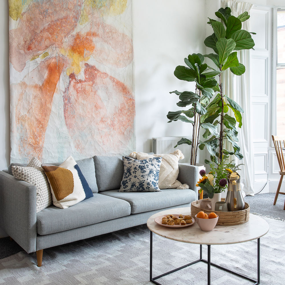 fabrics_r_us's tweet photo. Living room trends 2021 – top styling tips and trends to inspire: https://t.co/vjXe05TY2e via @idealhome 

#livingroom #interiors #interiortrends #makers https://t.co/caMkIxujeX