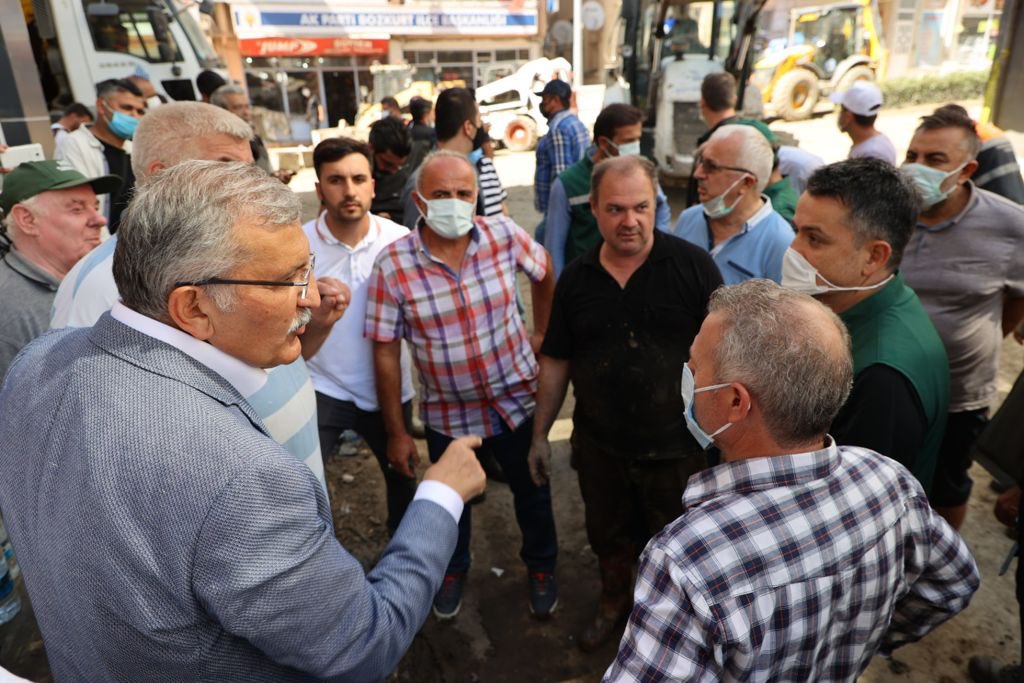 Belediye başkanımız <a href="/murataydintr/">Murat Aydın 🇹🇷</a> ile birlikte Kastamonu ve Sinop için tüm ekinimizle yollardayız..