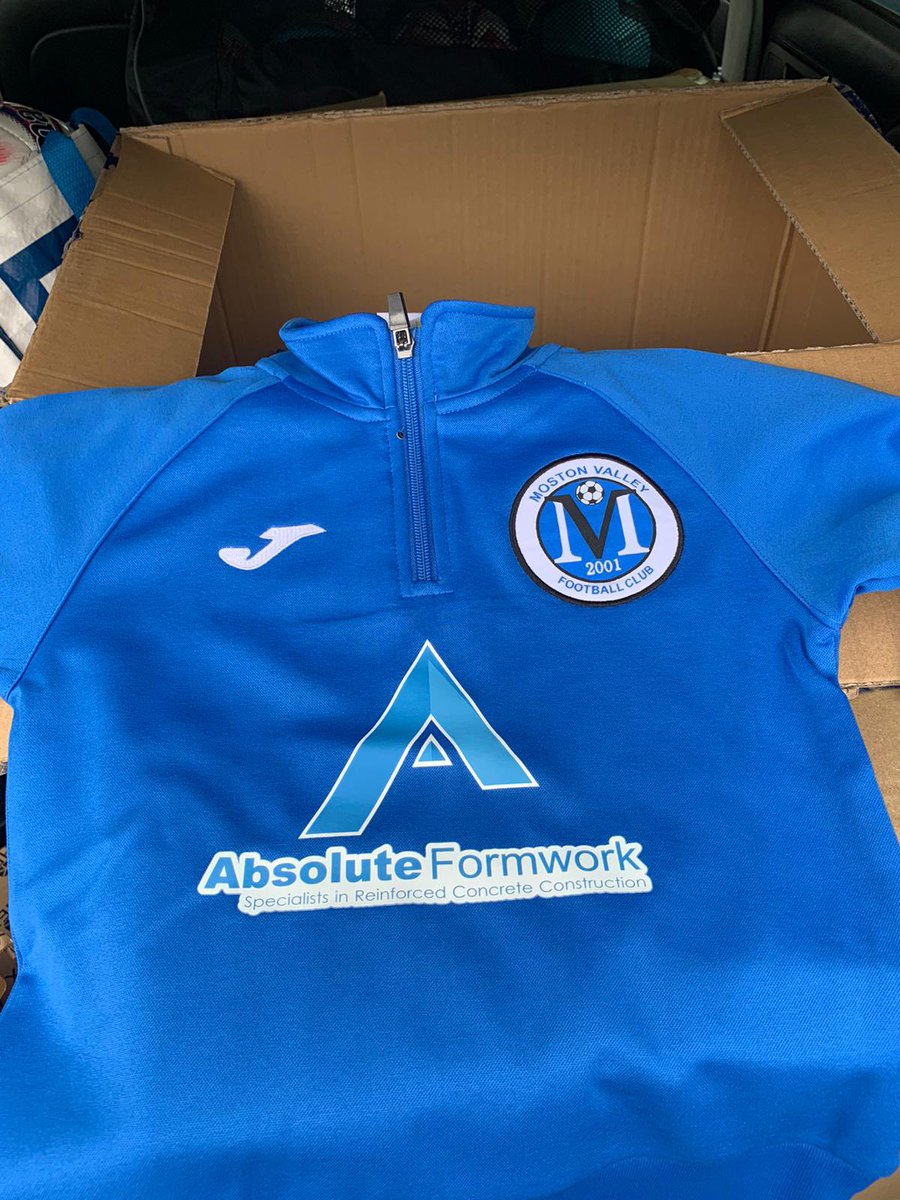 FcMoston's tweet photo. Big shoutout to https://t.co/YX2LLIg8xK for sponsoring our training kits again this season!! #grassrootsfootball #sponsorship #sponsors https://t.co/Tf4xftAsdv