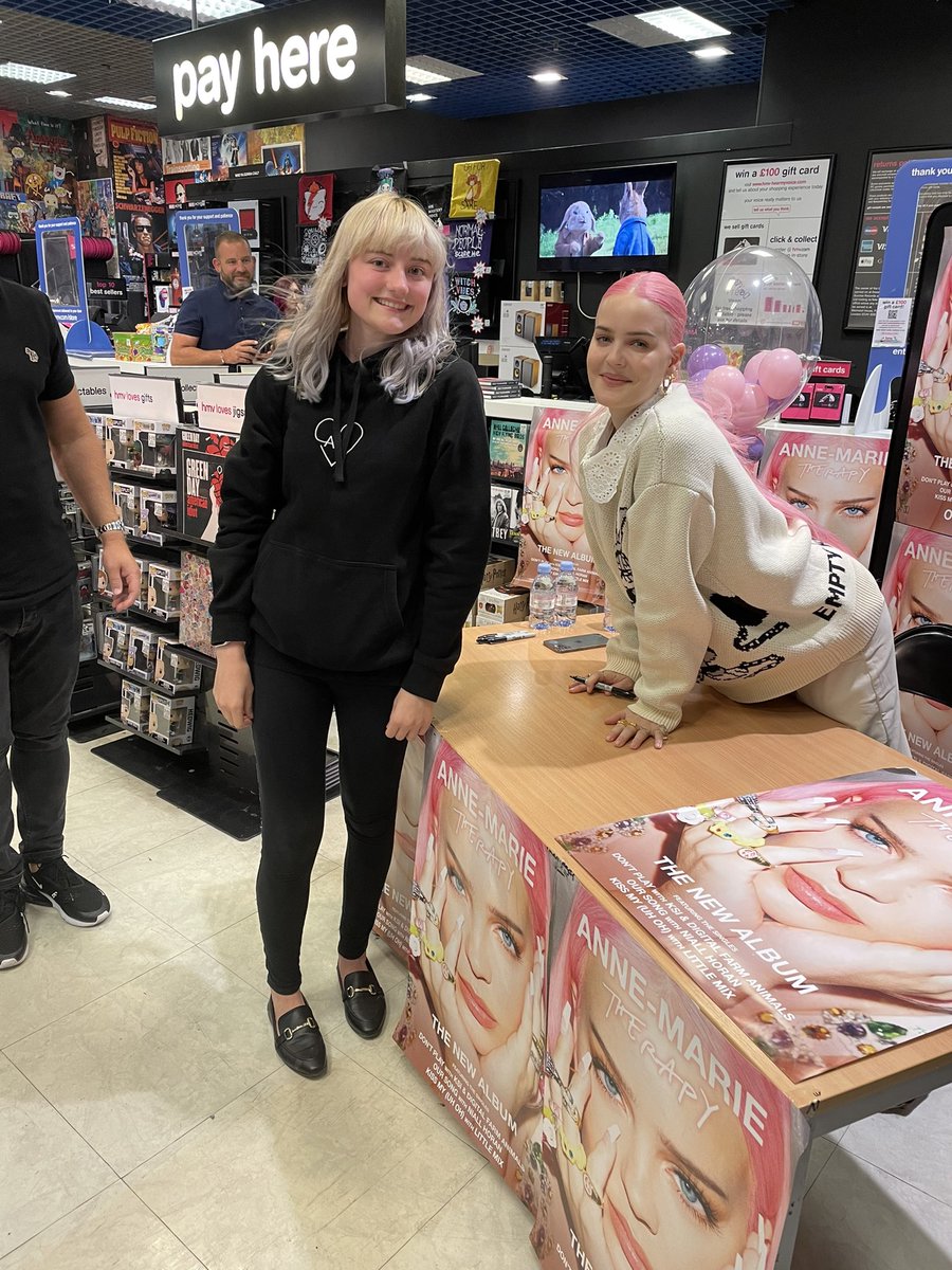 char95237's tweet photo. After 4 years I finally got to meet @AnneMarie at @hmvThurrock 🌺 she was so lovely ✨ can’t wait for the tour next year! https://t.co/fzDE0oBe5w