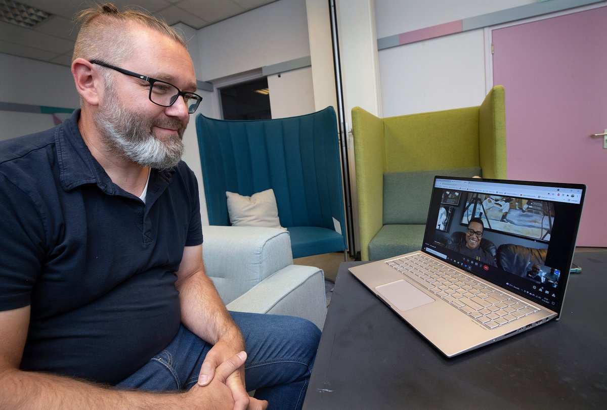 Dutch newspaper <a href="/DeGelderlander/">De Gelderlander</a> published a story today about <a href="/JackieJackson5/">Jackie Jackson</a>, Emily Jackson and Dutch Furniture designer Robert Milder (<a href="/vandesant_com/">Van de Sant Innovations BV</a> ) about their road to sustainable living. And you can join them! gelderlander.nl/zevenaar/the-j…