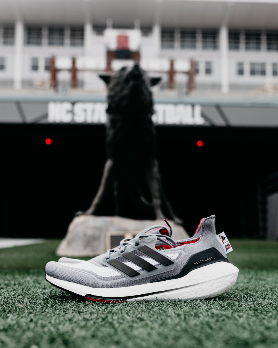 PackAthletics's tweet photo. Absolute 🔥🔥🔥

@adidas STAYS looking out for our Pack. Sign up now for access to buy before anyone else: https://t.co/PfvPyGGNO8 https://t.co/4pooLWG2iY