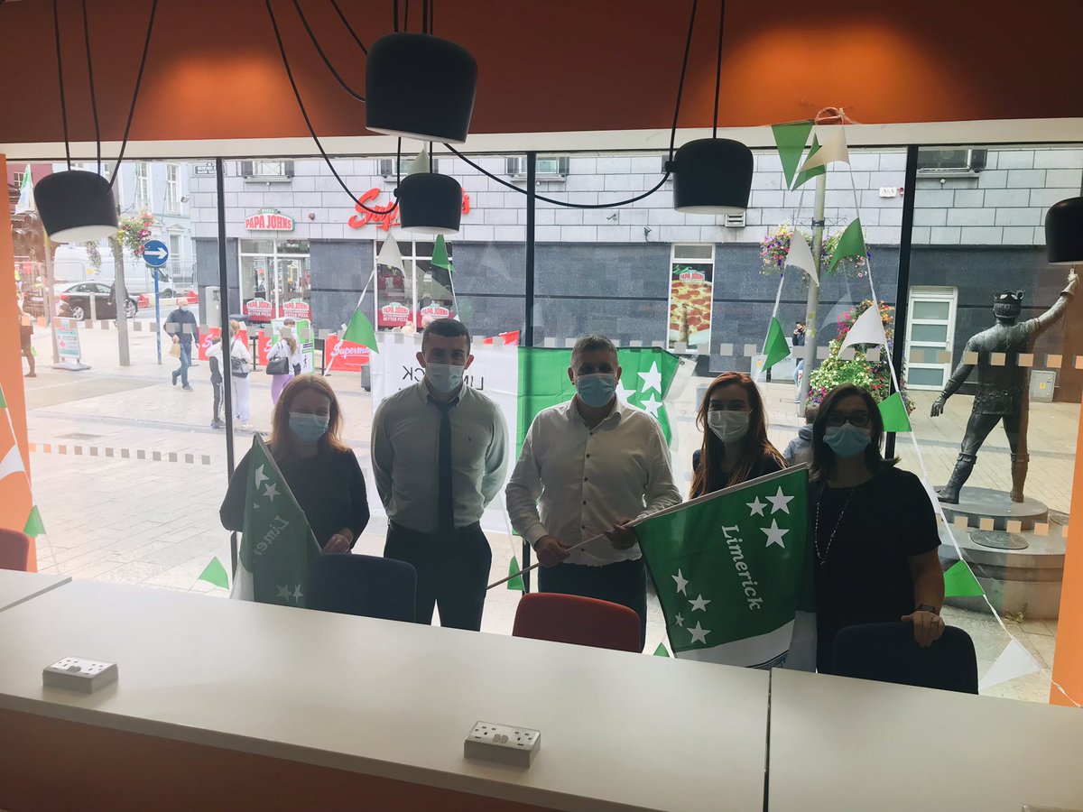ciaraearlie's tweet photo. Bank of Ireland Limerick is all decked out and waiting in anticipation of Sunday’s Game 🤍💚 #LimerickvCork  @LimerickChamber @CorkChamber #luimneachabu https://t.co/uCJYb1DTIP
