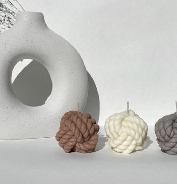 Shop candles hand poured in Australia Soulandmoonlight.com
