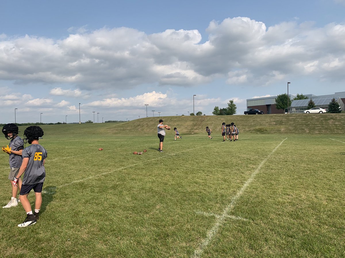 CoachHalder's tweet photo. Those Tuesday feels!! Day 2 in the books.  #letsgooo #woooo @ByronMNFootball @ByronActivities @ByronBears @byron_students https://t.co/4xQsMXa47o