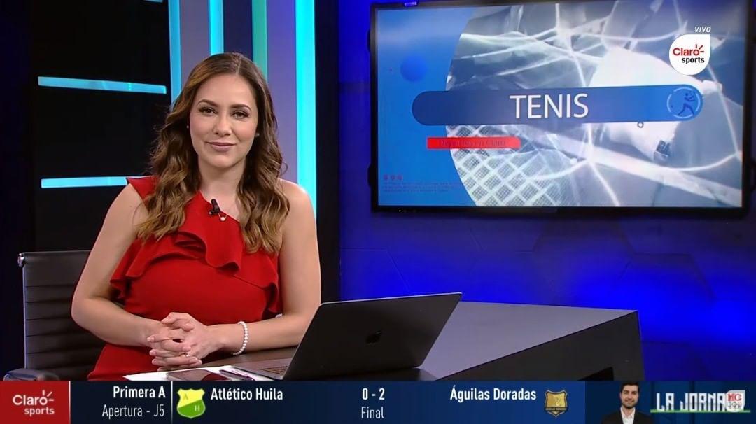 JackieFelixFan's tweet photo. Guapísima @JACKIE_FELIX ❤️ en #DeportesEnClaro ⚽ https://t.co/xql99CkVYv