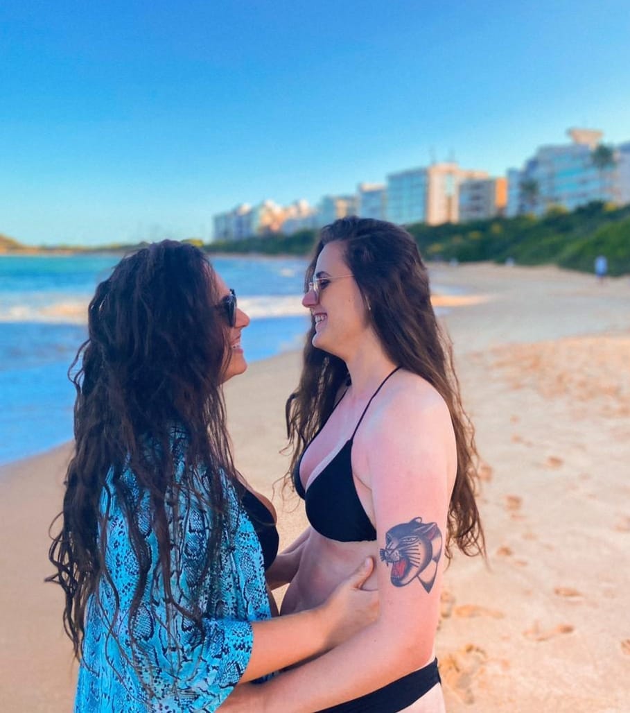 _Maya_Bishop's tweet photo. A vida não é perfeita, é criativa.
Sentimento não é preto ou branco, é arco-íris.
As coisas não correm mal, correm diferente do que se espera.
Essa é a beleza da nossa existência! Novos caminhos a descobrir e múltiplas felicidades a sentir. https://t.co/PAqSxGhvaW