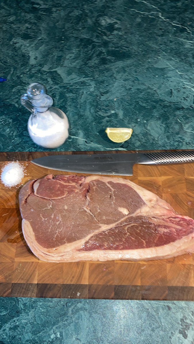 MSOElevator's tweet photo. Now that’s a steak. #SaltToTaste https://t.co/tWhYCq7NYl