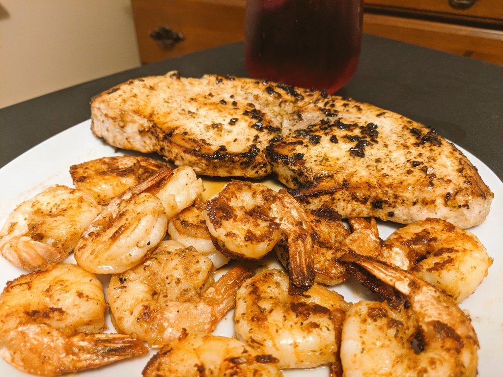 MrDannyDiNero's tweet photo. Swordfish and Shrimp
Just a regular old Tuesday. ЁЯд╖ЁЯП╛тАНтЩВя╕П
#HeGotYouAtTacoBellHuh #ChefDD https://t.co/AfZVQzSxPx