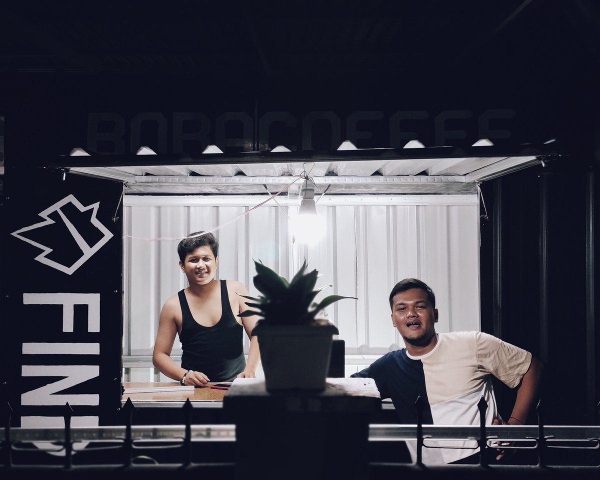 FINDING® tweet media