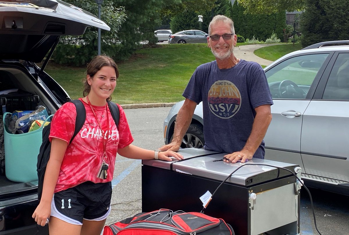 DominicanOburg's tweet photo. Welcome back to our @ChargersofDC athletes!  The athletes began arriving on campus today and it's great to see them again.  We're looking forward to a winning season.  #GoChargers #ChargerPride https://t.co/zskltOgdjh