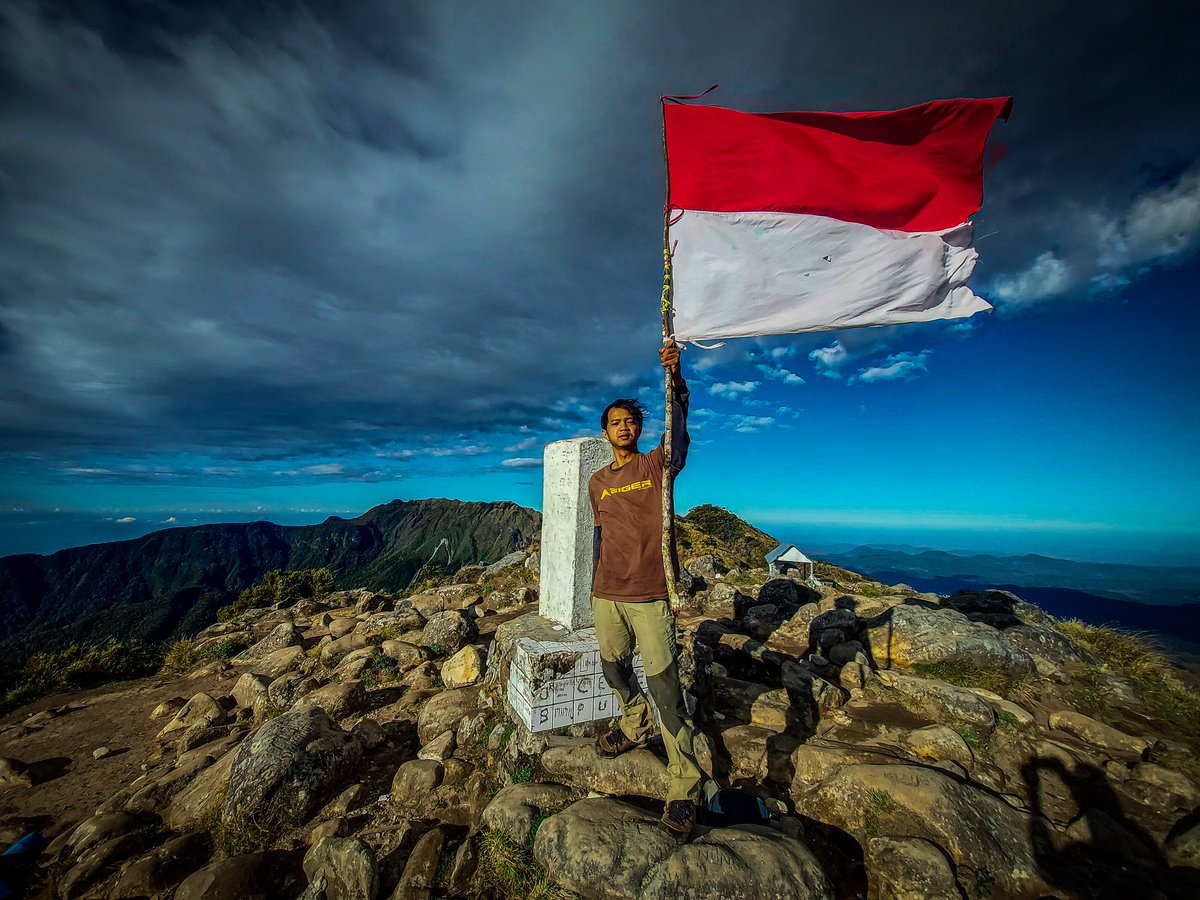dary_setiawan's tweet photo. Apa yang lebih indah dari alam? https://t.co/ZnfoLEspkc