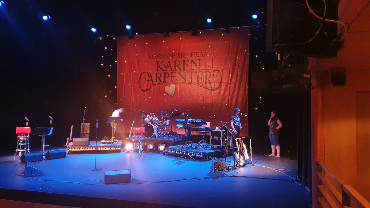We had a superb evening performing at <a href="/CourtyardArts/">The Courtyard</a> on Saturday evening. Fantastic audience &amp; looked after so well by the staff. #Theatrelife #TheCarpenters #liveMusic #SupportTheatre #Music #Ontheroad