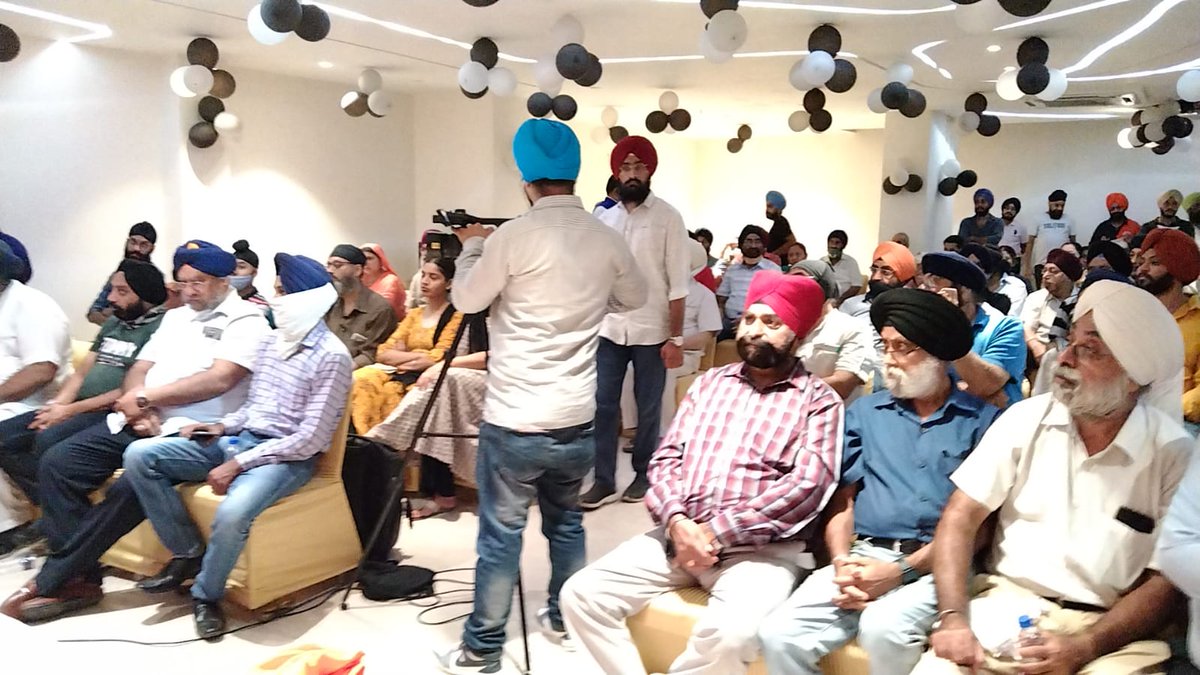 ParamjitSSarna's tweet photo. Today, attended Sangat Darshan sabha organized in the support of @INDERPR39030895, ward 18, Rajouri Garden. 

#SangatDarshan #sadd #Gursikh #DelhiSikh #SikhCommunity #SikhWorld #sikhissues #dsgmcElection #dsgmcelectioninaugust2021 #dsgmc_elections #dsgmcelections https://t.co/nntMXyjmLj