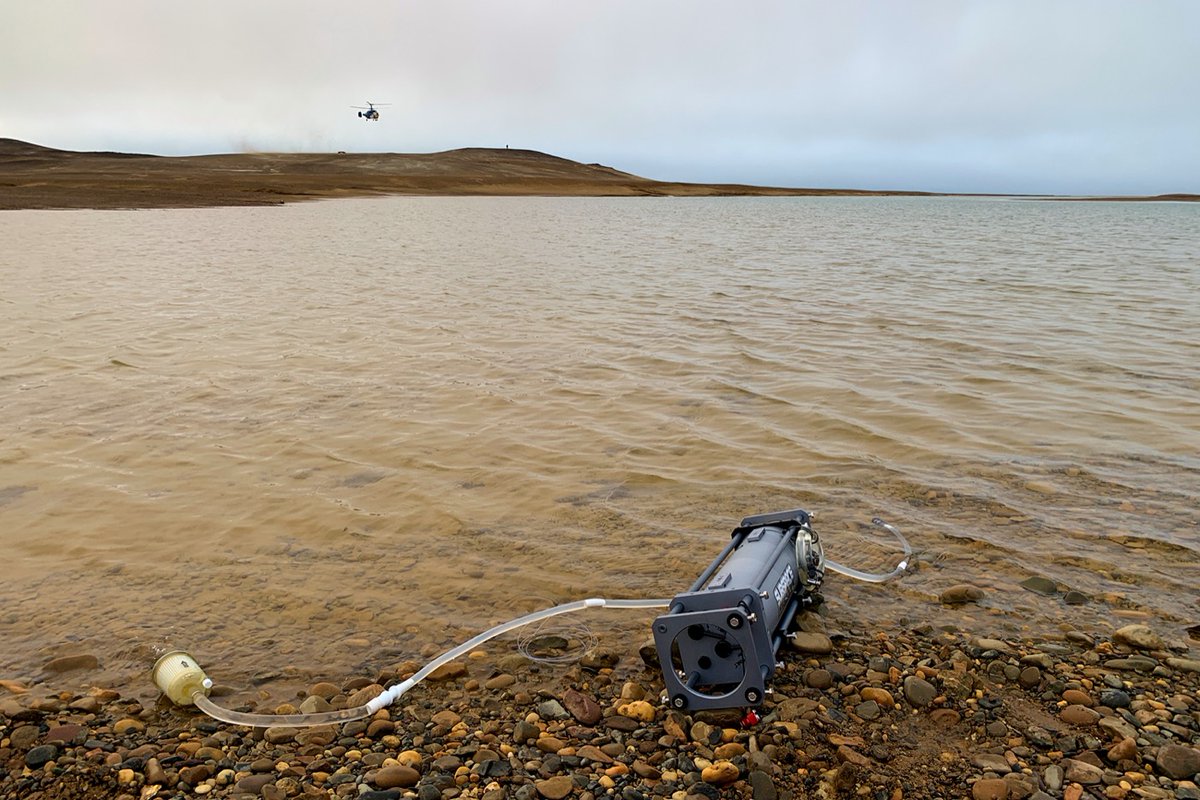 loic_pellissier's tweet photo. The #ArcticCentury expedition continues with some exploratory freshwater #eDNA sampling on Graham Bell island. https://t.co/v00AEVB5Kd