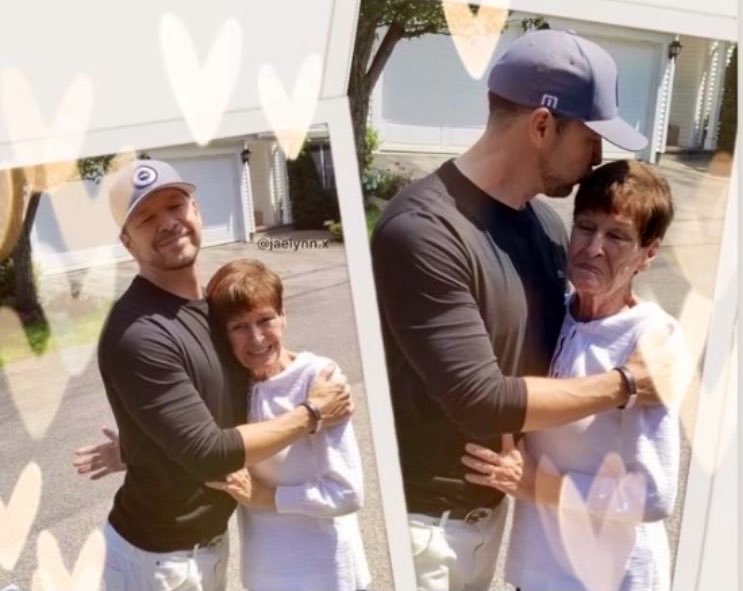 jennyraej1979's tweet photo. @BrendaMoen1 @DonnieWahlberg Just remember @DonnieWahlberg your mom will always be here supporting you loving you hugging you and cheering you on. So I hope you will take this #TWUG from me I know how much I love you too. #HappyBirthdayDonnie #SpreadLoveAndLoveWillSpread https://t.co/eV8TwtGtb5