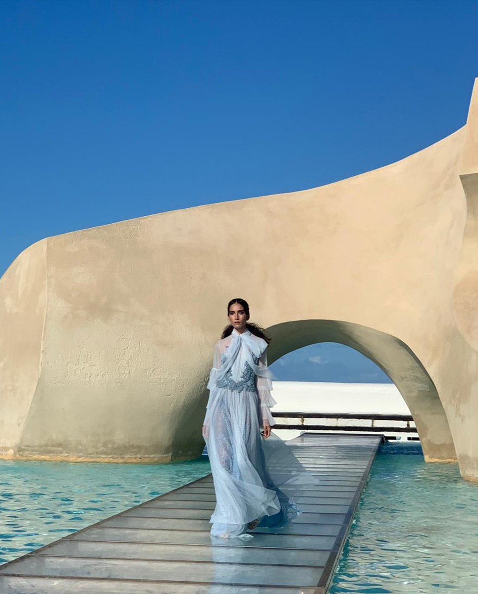 [AMARCA] Tardes de verano...

<a href="/tenerifemoda/">TenerifeModa</a> 
#amarca #amarcakids #tenerifemoda #modaespaña, #hechoenespañax, #hautecouture #bride  #eveningdress #couturedress #puertodelacruz