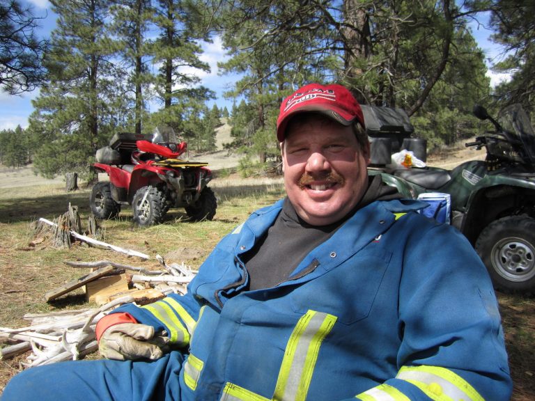 jpmf's tweet photo. Sean Bradley went to his job and didn’t return home after his shift.
And so...instead of finishing wedding plans, Cheryl found herself planning Sean's funeral. https://t.co/G0phhnFGe9
#workplacedeath #saferwork #changeneeded https://t.co/s0RxuMiWZp