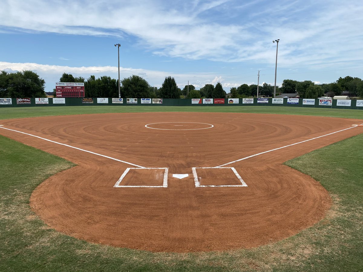 It’s Game Day! 

🆚 Pryor
⏰ 5:00pm
📍Collinsville Softball Complex

#HomeOpener