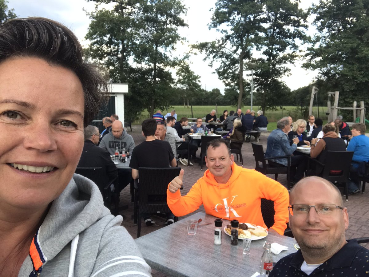 Bbq voor alle vrijwilligers van <a href="/Donar_Official/">Donar</a> als start van het nieuwe seizoen. We gaan weer los!
#WeAreDonar #Together #Vrijwillgers