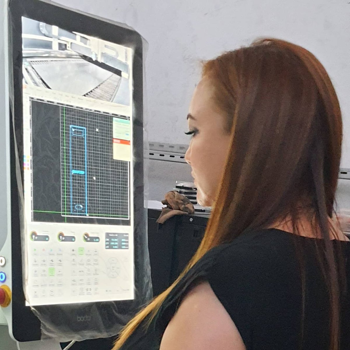 nalankurt's tweet image. Daha fazla değer üreterek, iyilikleri paylaşmak ve güzel projeler gerçekleştirmek en büyük isteğim. Bunun için yolumun kaybetmeden,tüm bunları gerçekleştirmek için yüreğime yüreğiyle denk gelen insanlarla karşılaştır. 🙏🏻💙 #nlksoftaşkına @nlksoftware #smartbin #ai #yapayzeka