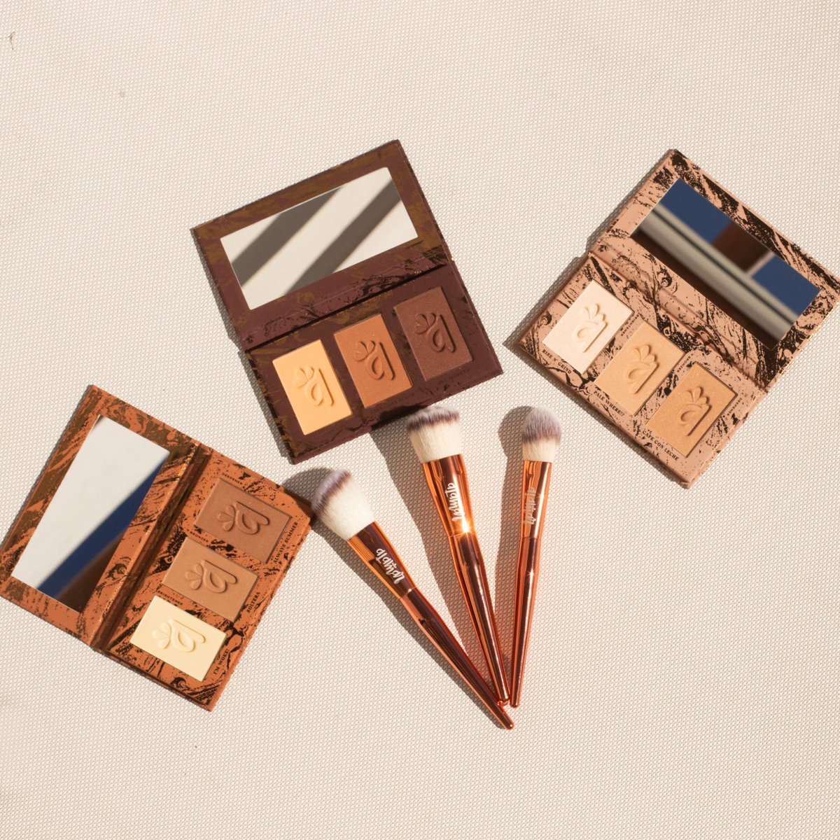 AlamarCosmetics's tweet photo. RT to support a small latina owned brand 💃🏻👑 https://t.co/ypAM4G2hrG