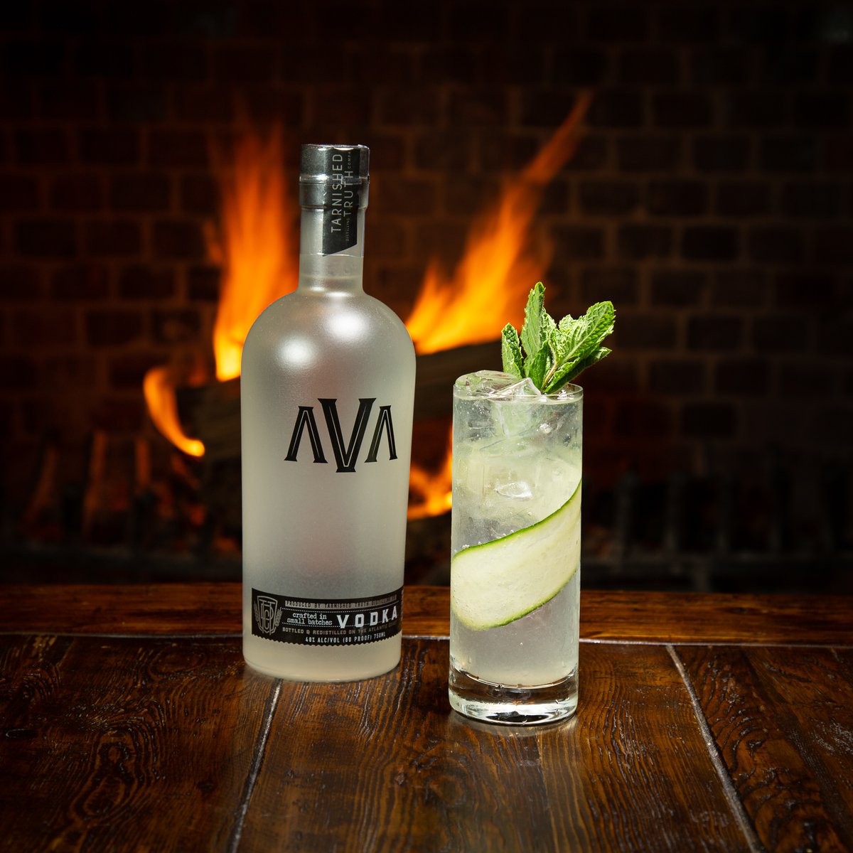 Tarnished_Truth's tweet photo. It's #Tuesday &amp; that calls for a drink 🍸 Make The Hunt Room's famous Cavalier Soda at home with this recipe 👇 #tarnishedtruth #cocktailhour https://t.co/ujOwgYM4jD