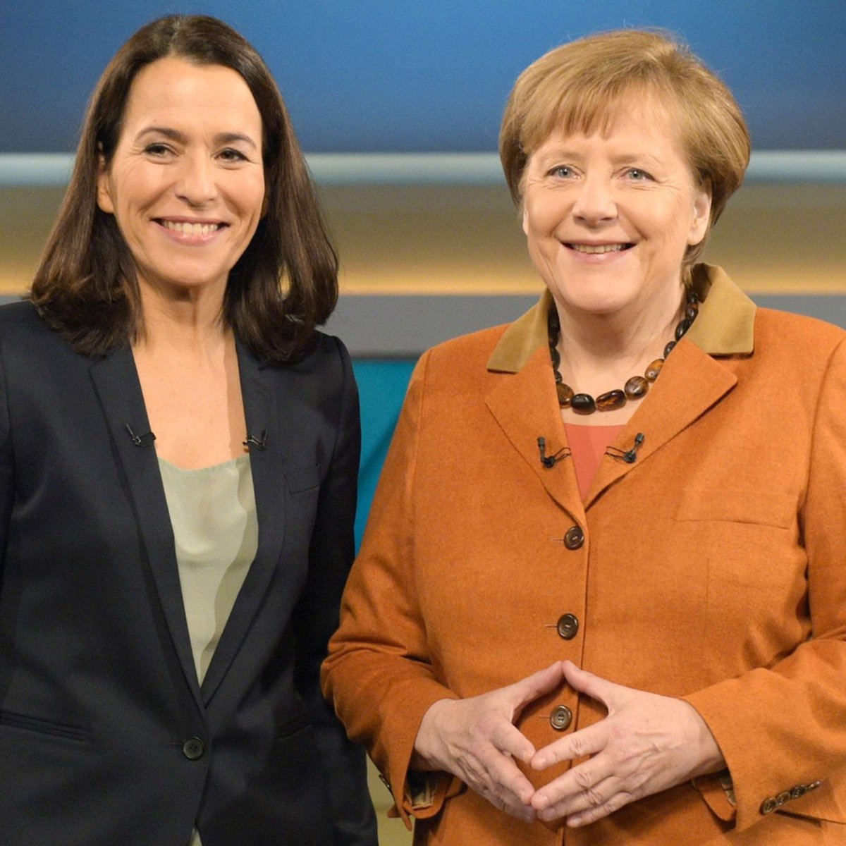 Vielleicht ist das gar nicht Manuel Neuer, sondern Angela Merkel