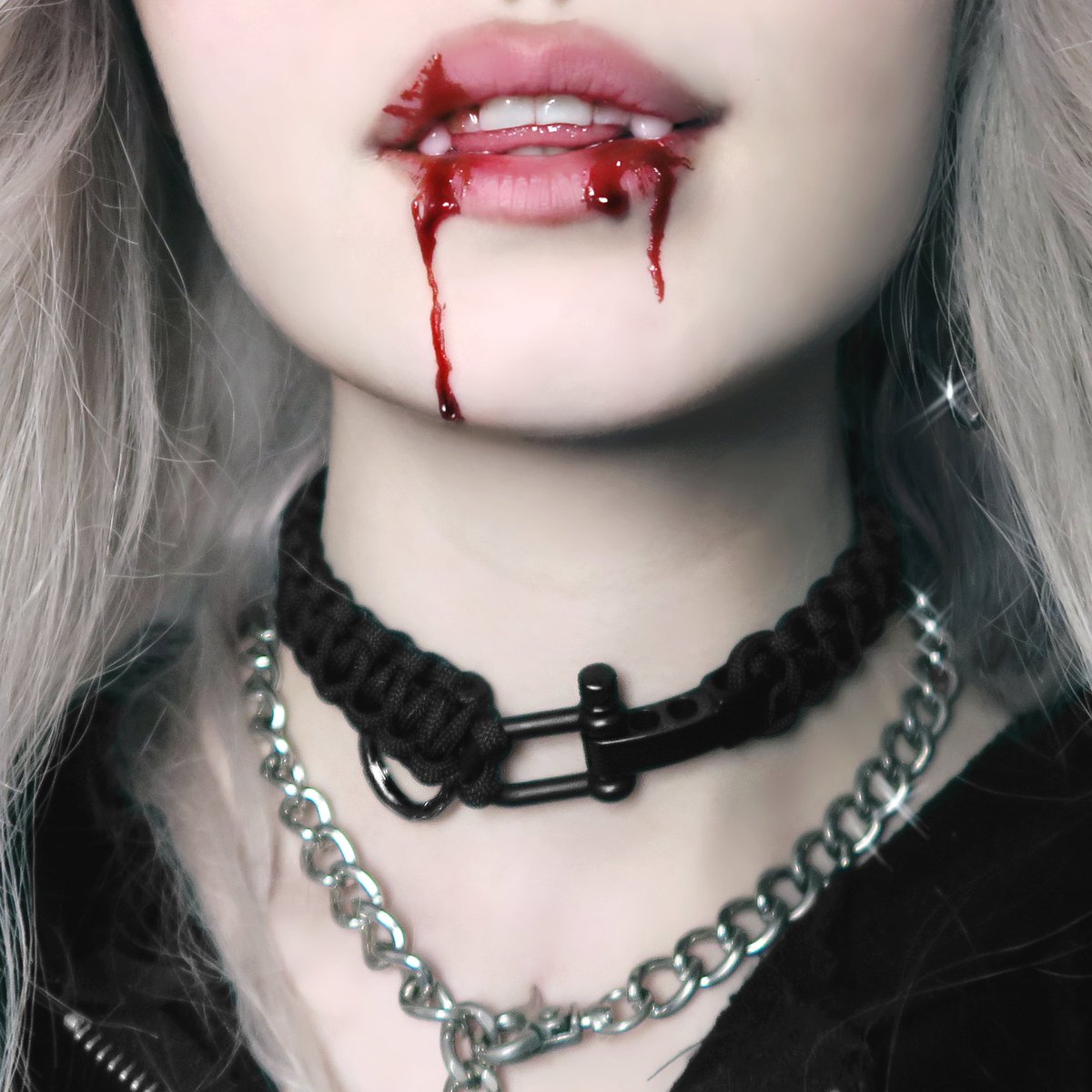 chokers are back in stock !! https://t.co/rL2CfbPVzW https://t.co/ljiA6ZdY0I