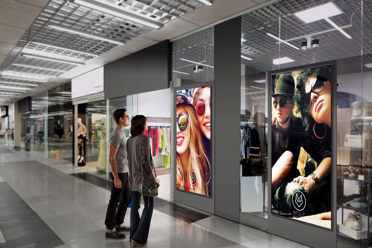 SamsungDisplay's tweet photo. With your digital display solution should come a world of opportunity to connect, intrigue and inform. 

Watch and learn how to leverage #Samsung's suite of display solutions to create a seamless customer experience below.
https://t.co/Hg6CYRNqMD
#EvolutionOfAdvertising https://t.co/D8EuomoBuv