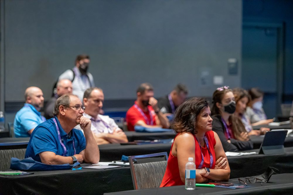DataCenterWorld's tweet photo. We love seeing #DataCenterWorld visitors so engaged with our sessions! What a day it's been - and we can't wait for tomorrow! #DataCenter @DataCenter @AFCOM #AFCOM https://t.co/TSDSSs0ibm