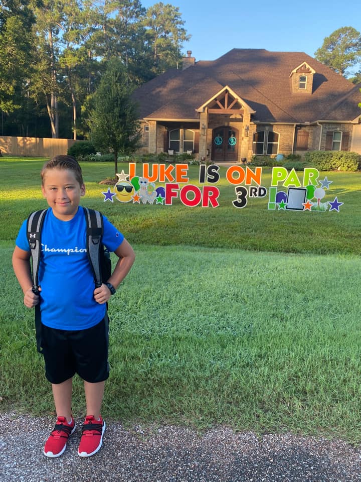 TomballISD's tweet photo. Wrapping up the First Day of School with some more #TomballFirstDay photos! https://t.co/y9aGTWLrfg