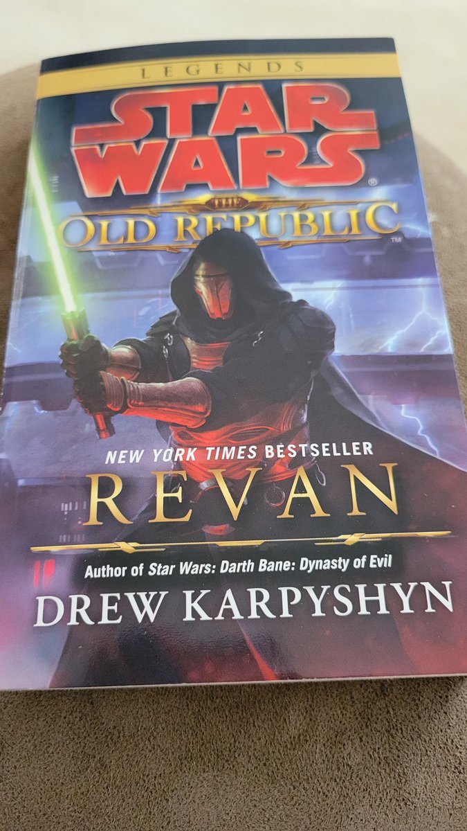 DinjiBean's tweet photo. New book just got in for my long ass plane ride to Japan. Can't wait to dig in!!! #StarWars #Thisistheway @DrewKarpyshyn Are you to become my new favorite author? Let's find out!! https://t.co/tpUTA58xee