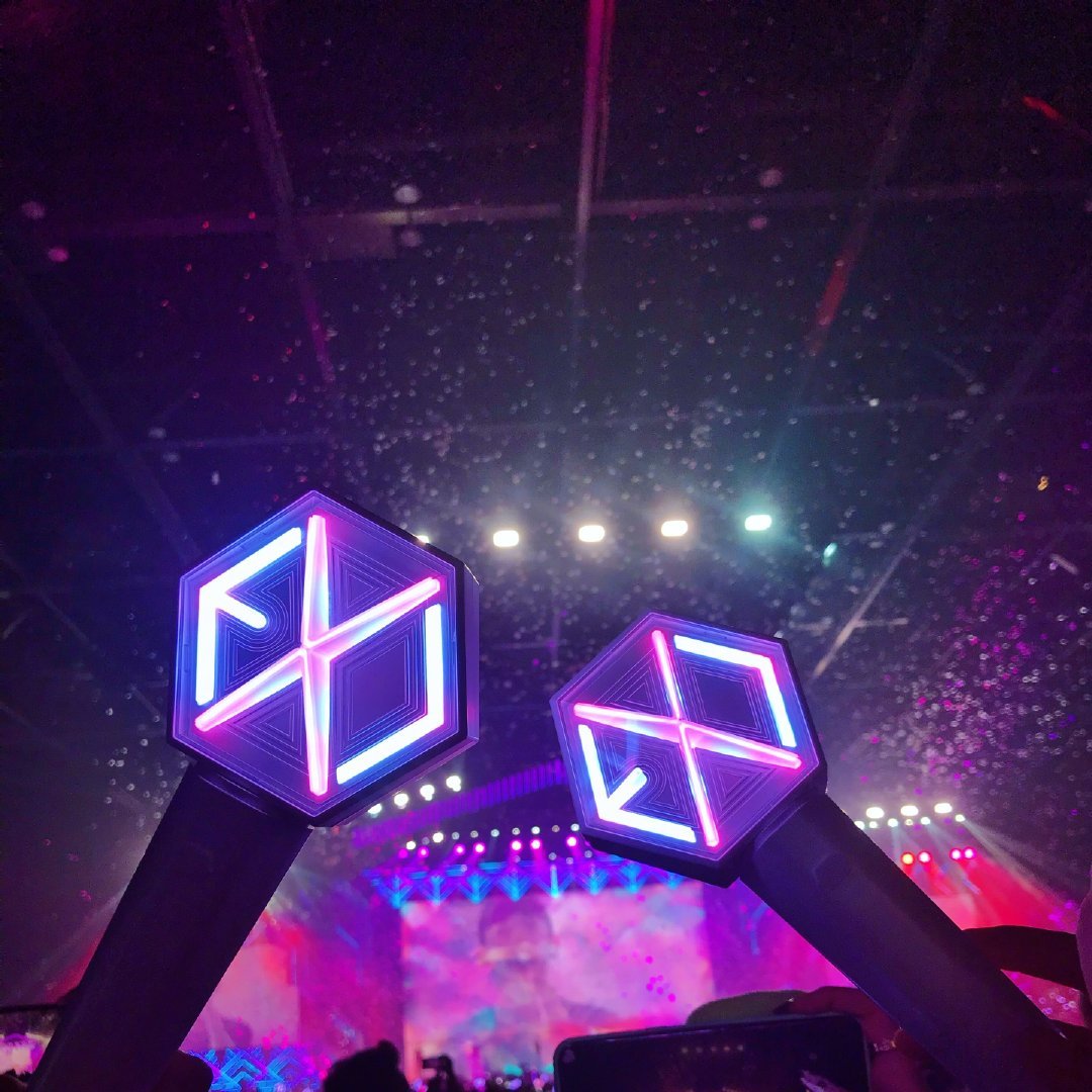 exoltiny_zyx's tweet photo. Feliz aniversario para mi🤍🤭
Se que nadie leerá esto pero me quería desahogar😂💕
#5YearswithEXO #L1485
#I_L1485_You #EXO #엑소 @weareoneEXO https://t.co/eoU9906zL0