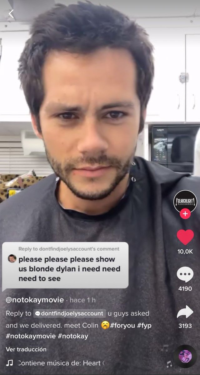 PreviouslyFilmx's tweet photo. #NotOkayMovie

⚠️ATENCIÓN⚠️

@dylanobrien sorprende con su nuevo cambio de look para el rodaje de #NotOkay, su próxima película.

¿Qué os parece el cambio a rubio y con tatuajes, Previes? https://t.co/7pceisDQn8