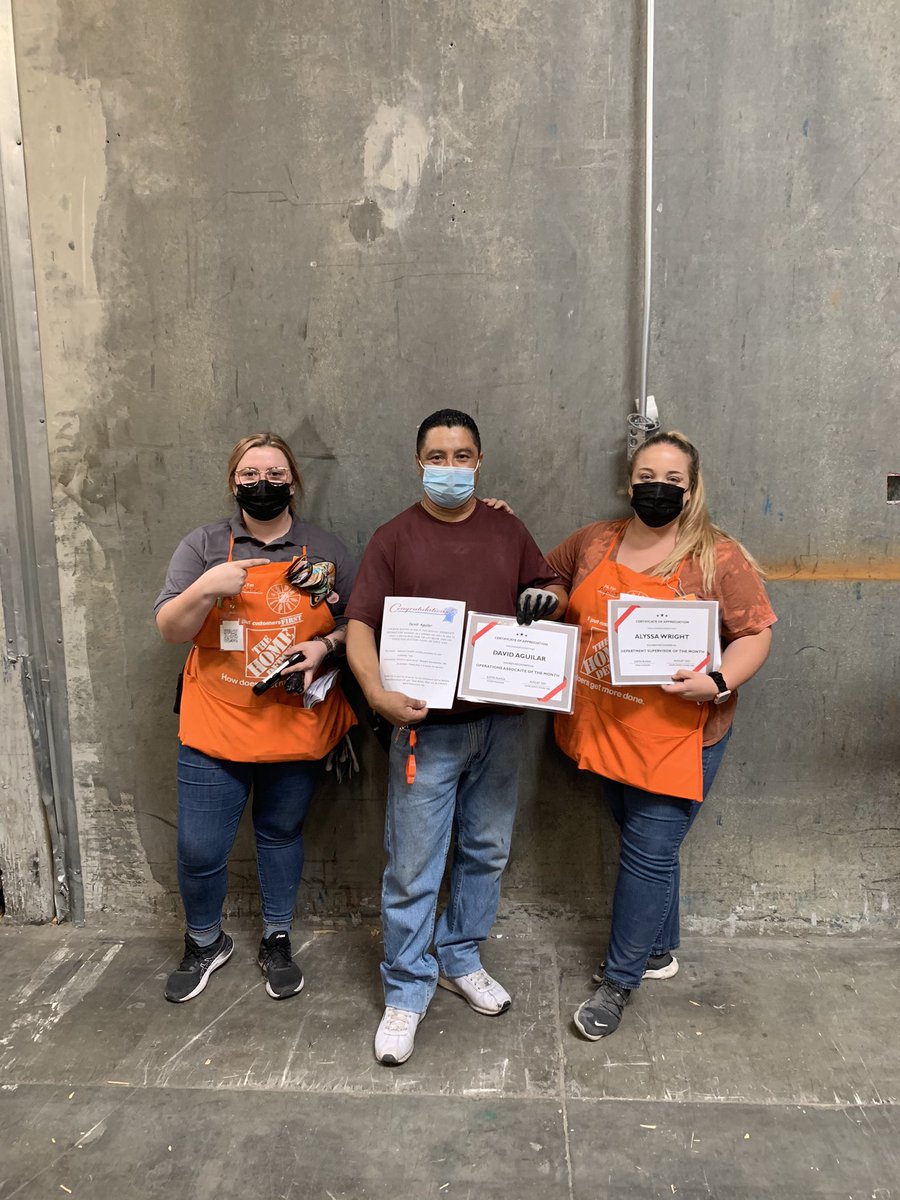 Congratulations to Alyssa our DS of the month and David our Ops associate of the month! Well deserved!! Thank you for all your hard work! #teamkings